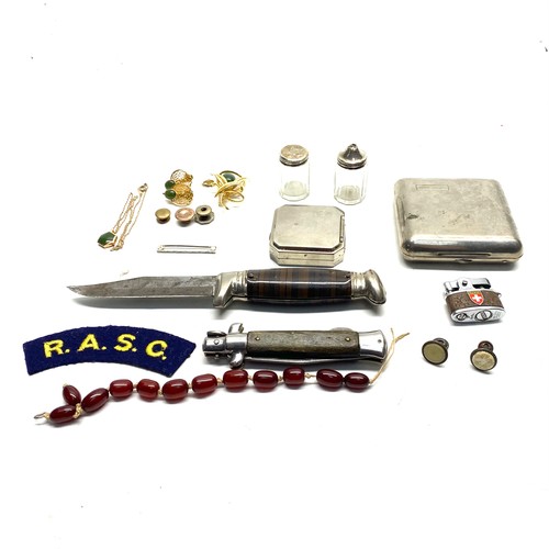 1004 - Mixed collectibles including a Boy Scouts knife and shaver.