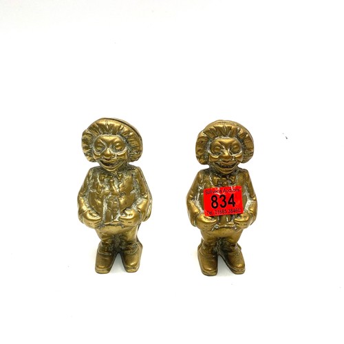 Lot 834       