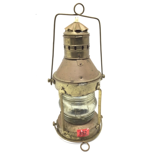 Lot 852       