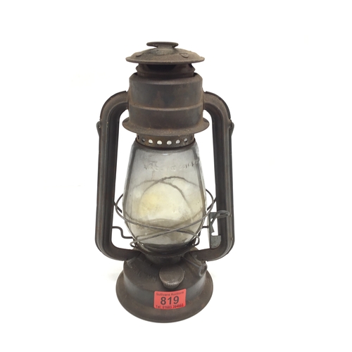 Lot 819       