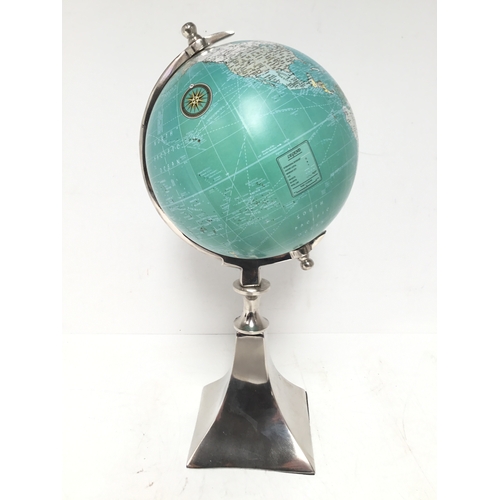 Lot 739       