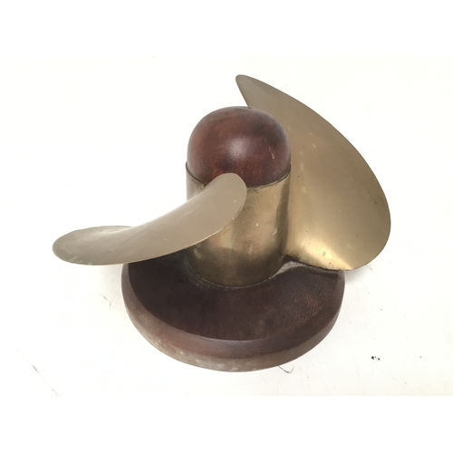 Lot 715       