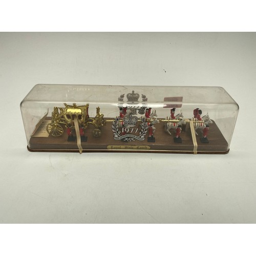 Lot 707       