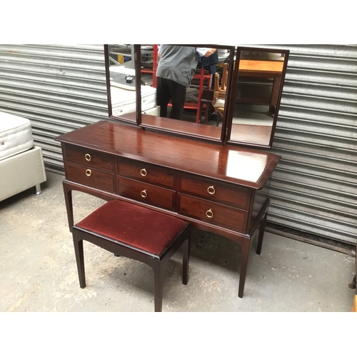 Lot 51        
