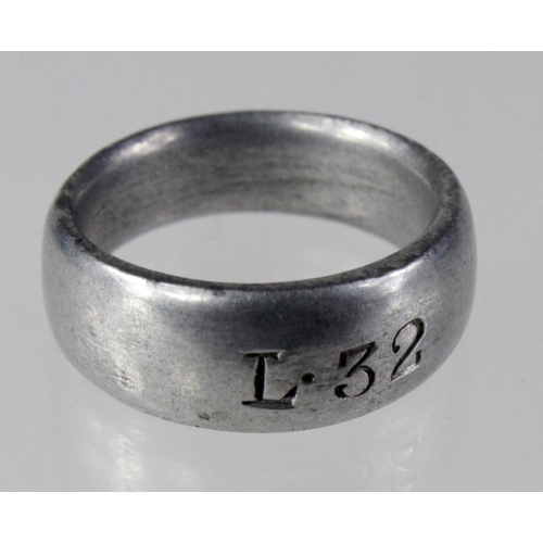 1070 - Zeppelin L32 mans ring made from the crash wreckage. L32 was shot down by Frederick Sowrey RFC, and ... 