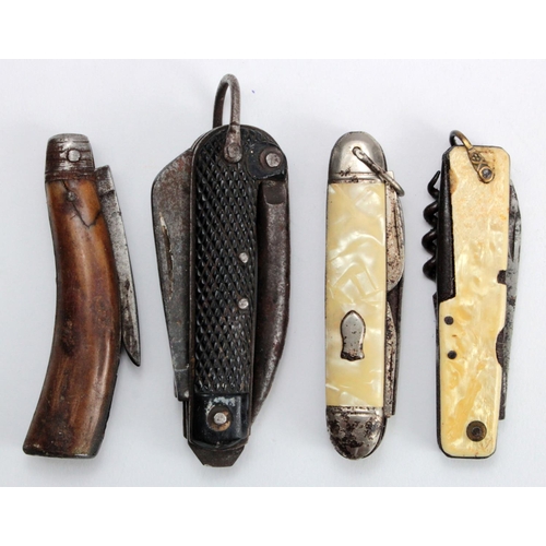 1131 - Collection of various pocket knives some military