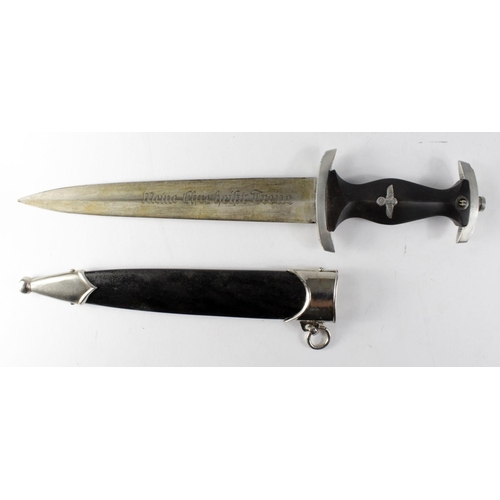 1185 - German SS Dagger, Meine Ehre Heist Treue blade, RZM marked, 1053 / 38 and a 1 stamped on cross guard... 