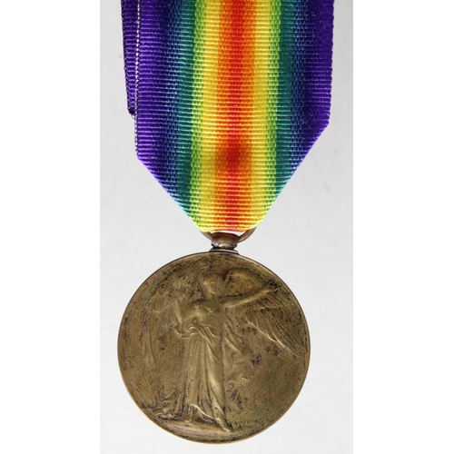 962 - Victory Medal to 1433 Pte A E Hull E.Surrey Regt. KIA 3/9/1916 with the 9th Bn. Born Rotherhithe. On... 