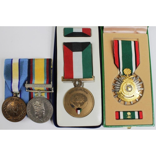 1614 - Gulf Medal 1992 with clasp 16 Jan to 28 Feb 1991 named (24852650 Gnr S Radford RA), and UN Medal for... 