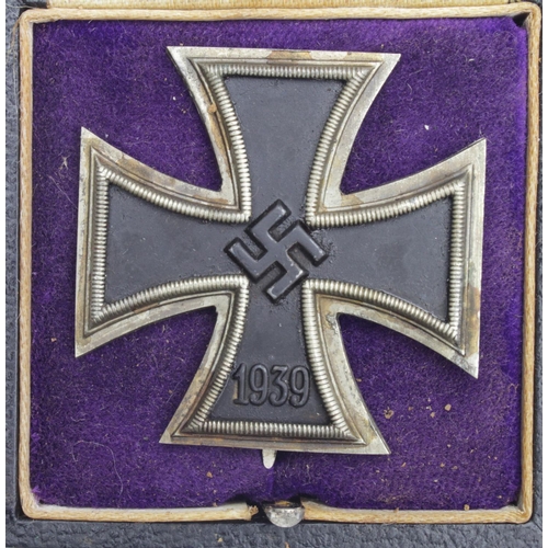 1724 - German Iron Cross 1st class pin back in fitted case