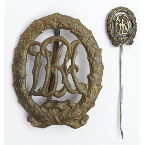 1795 - German pre WW2 DVL sports badge with matching miniatures.