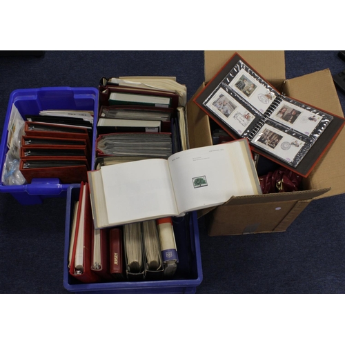 2524 - Mega selection in large boxes, includes USA used in 3x albums and stockbook c1890 to 1980. GB FDC's ... 