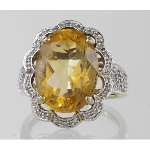 7 - 9ct hallmarked Gold Citrine and CZ Ring by QVC size P weight 6.3g