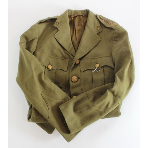 1485 - ATS WW2 Officers jacket with Captains pips ATS collar badges.