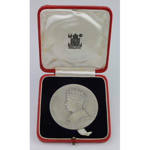 256 - British Commemorative Medal, silver d.57mm: Coronation of George VI 1937, official Royal Mint large ... 