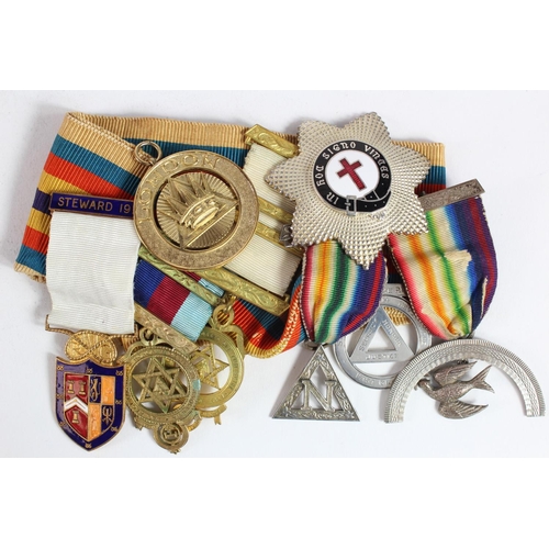 311 - Masonic Lot of medals etc. comprising 5 medals, 2 collar jewels (1 silver and dated 1914) and a Knig... 