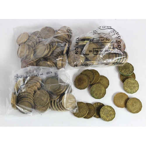 382 - GB Brass 3ds (132) 1938(50), 39(38), 46(3), 48(30), 49(2), 50(5) & 1951(4). From circulation with so... 