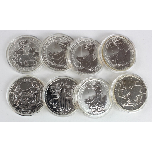 468 - GB Silver Britannias (8) a date run from 1998 - 2005. BU in hard plastic capsules