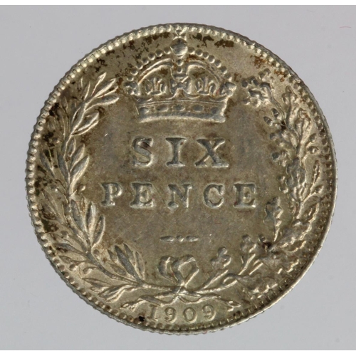 846 - Sixpence 1909 EF, tiny edge nick.