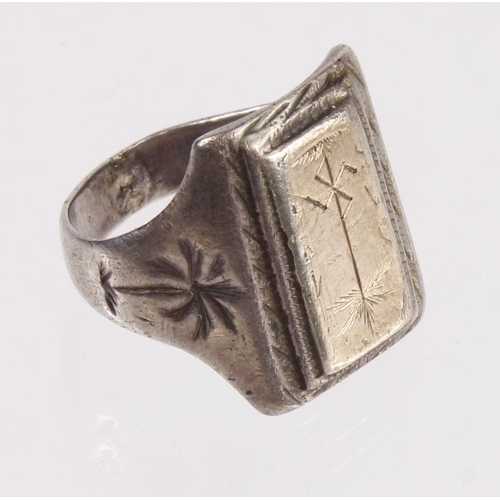 1290 - German WW2 Africa Korps ring.