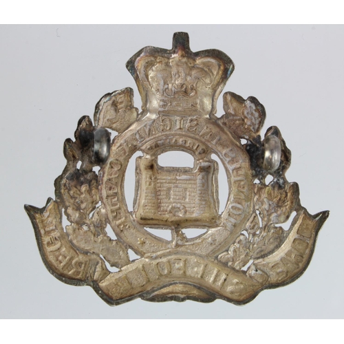 1540 - Suffolk Regiment - Officers cap badge QVC, silver. Not hallmarked