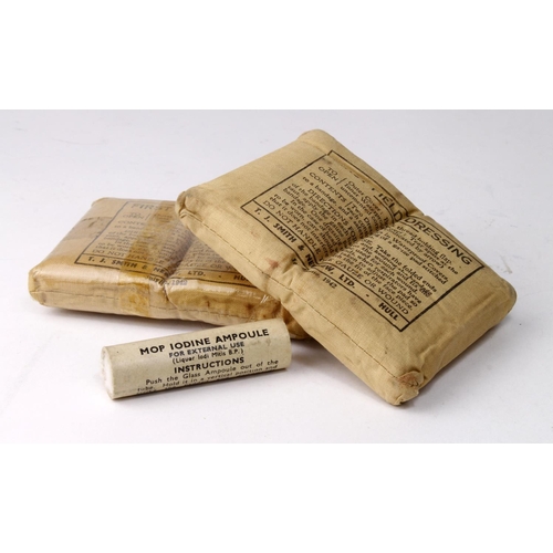 1657 - WW1 or WW2 Glass Iodine Ampoule in its original cardboard tube, with two unissued WW2 First Field Dr... 