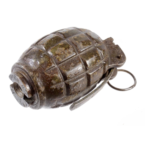 1689 - WW2 Mills No.36 hand grenade converted to a table lighter.