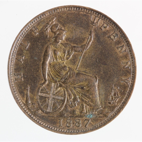 246 - Halfpenny 1887 EF, trace lustre.