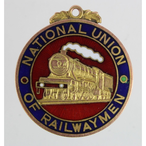 780 - National Union of Railwaymen 9ct. Gold & enamel medal. Back reads 