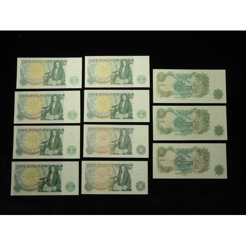 69 - Bank of England (18), Somerset 5 Pounds (2) EF and good EF, Page 5 Pounds (2) EF and Uncirculated, O... 