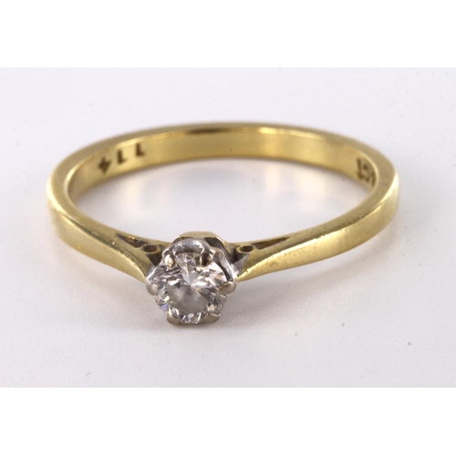 88 - 18ct stamped Gold Solitaire Diamond Ring approx 0.25ct weight size L weight 2.3g