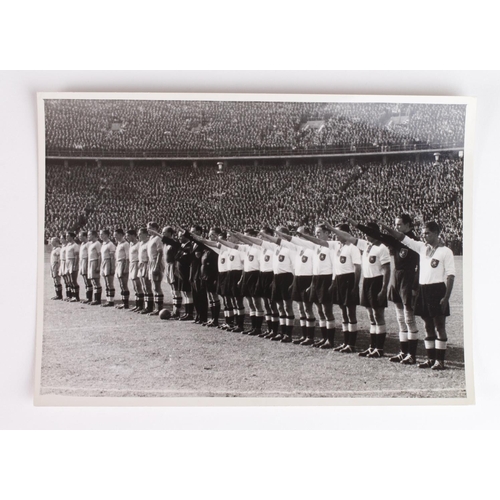 1026 - Wartime / Germany very scarce press photo of teams lining up before kick off match German v Sweden 2... 