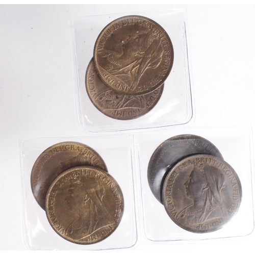 1018 - GB Pennies (6) Victorian veiled head: 1895 EF, 1898 GVF, 1899 EF, 1900 AU, 1901 UNC, and ditto UNC w... 