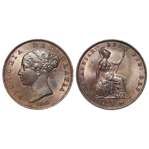 333 - Halfpenny 1854 GEF, some lustre, a few die flaws.