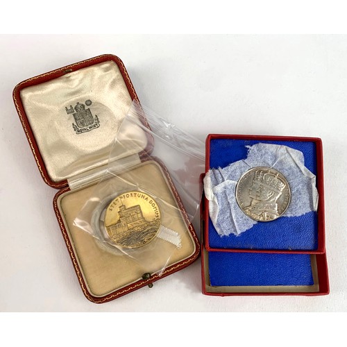 756 - British Commemorative Medals (2): George V, Silver Jubilee 1935, Royal Mint issue by P. Metcalfe, Ei... 