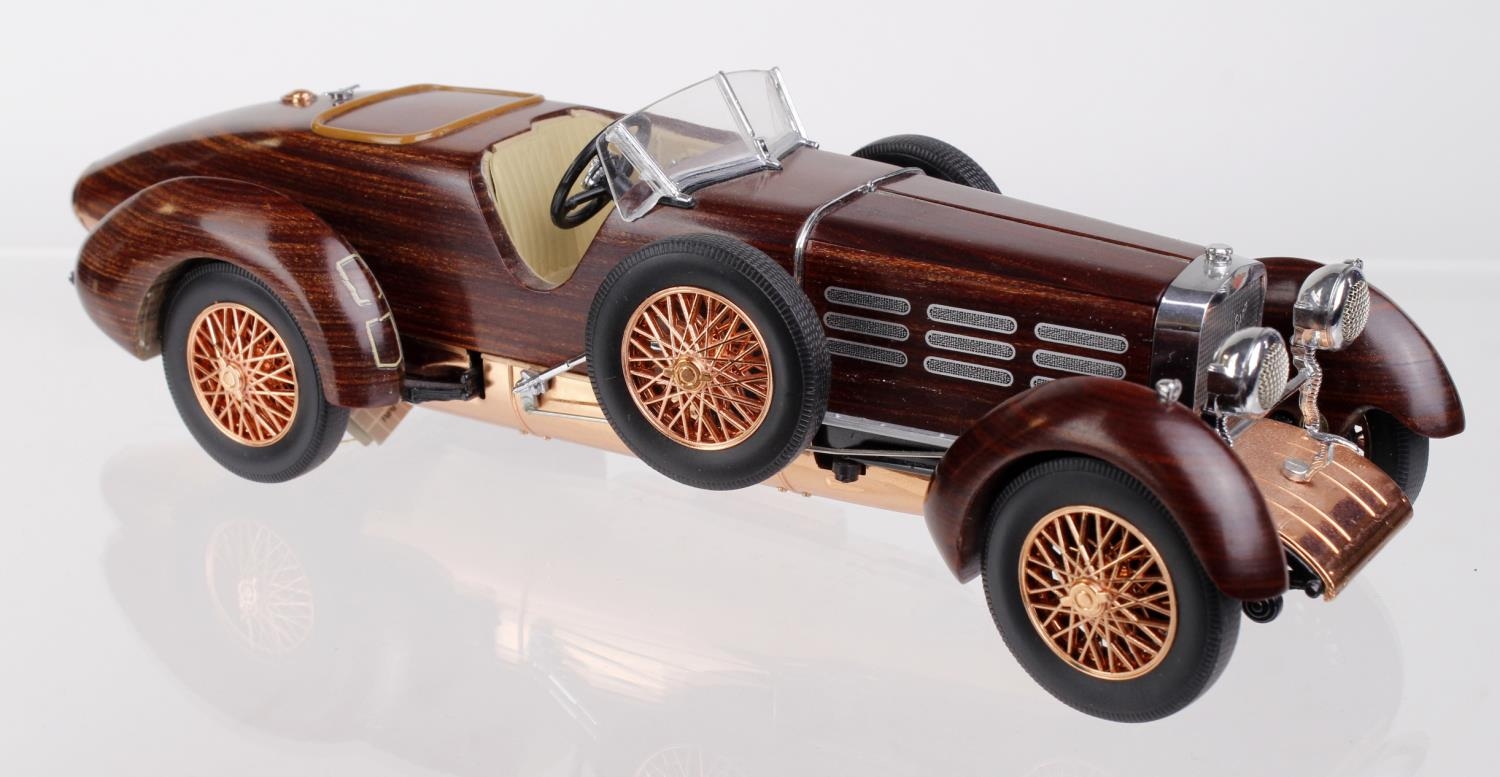 Franklin Mint 1:24 scale 1924 Hispano Suiza Tulipwood precision model,  contained in original packagi