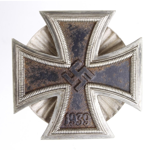 1436 - German Iron Cross 1st class, screw back with sunburst fitting, light rusting to Iron core, three pie... 