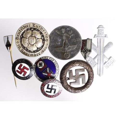 1481 - German Nazi assorted badges / pins. (9)