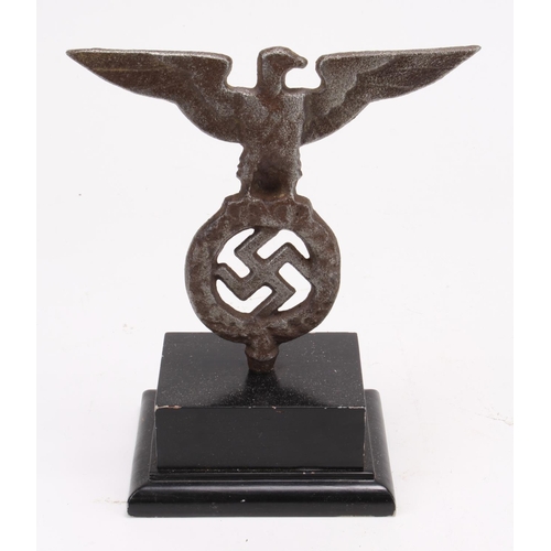 1489 - German Nazi eagle final, on wooden base