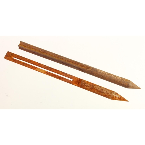 1932 - WW1 flechette darts two different patterns as dropped by aircraft over enemy troops.