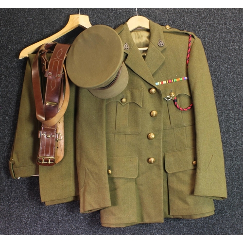 1998 - WW2 Officers uniform to a Lieut in the RAOC complete with jacket trousers Sam Brown and hat.