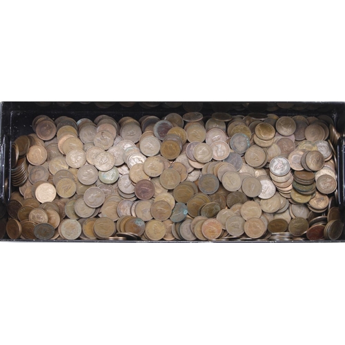 596 - GB Farthings (1000) 