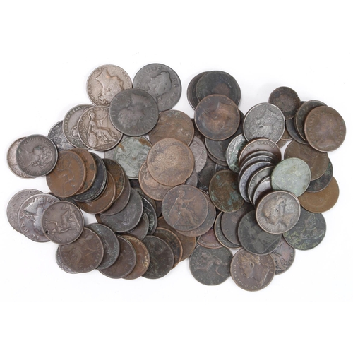 618 - GB Farthings (87) 17th to 19thC copper and bronze, a few fractional, mixed grade.