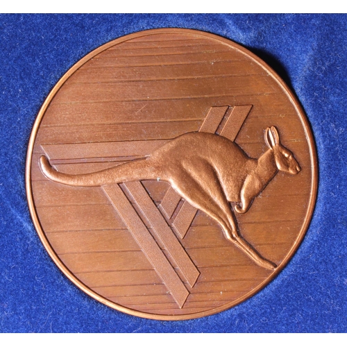 832 - Australian Sporting Medal, bronze d.57mm: XII Commonwealth Games Brisbane Australia Commemorative 19... 