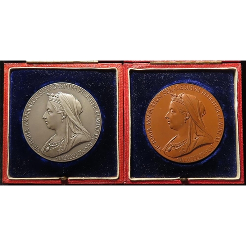 844 - British Commemorative Medals (2): Royal Mint large silver and large bronze issues for the Diamond Ju... 