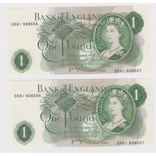 48 - ERROR Page 1 Pound (2) issued 1970, a very scarce pair of IDENTICAL mismatched serial numbers, top s... 