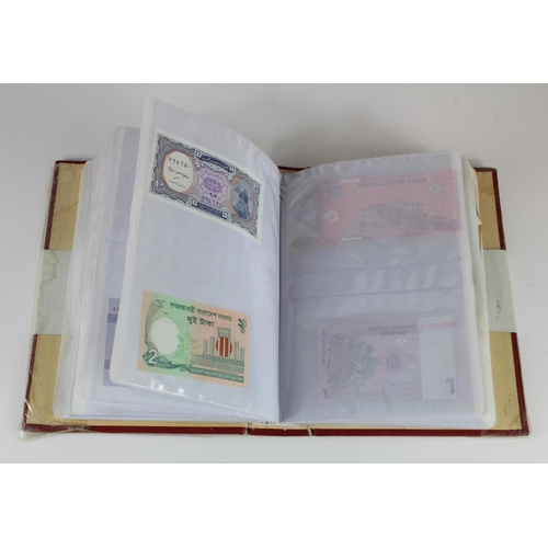 589 - World (over 1000 notes), a varied range of world notes in mixed grades from Uncirculated to Poor wit... 