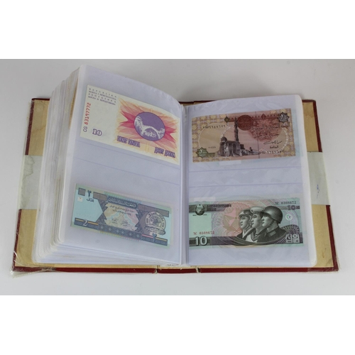 589 - World (over 1000 notes), a varied range of world notes in mixed grades from Uncirculated to Poor wit... 