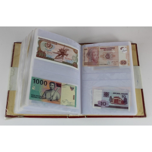 589 - World (over 1000 notes), a varied range of world notes in mixed grades from Uncirculated to Poor wit... 