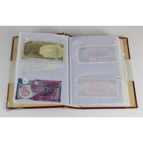 589 - World (over 1000 notes), a varied range of world notes in mixed grades from Uncirculated to Poor wit... 